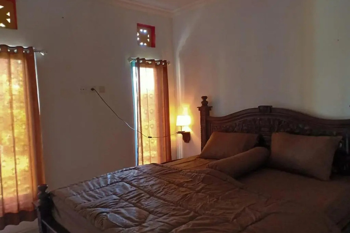 Room 2 of 14