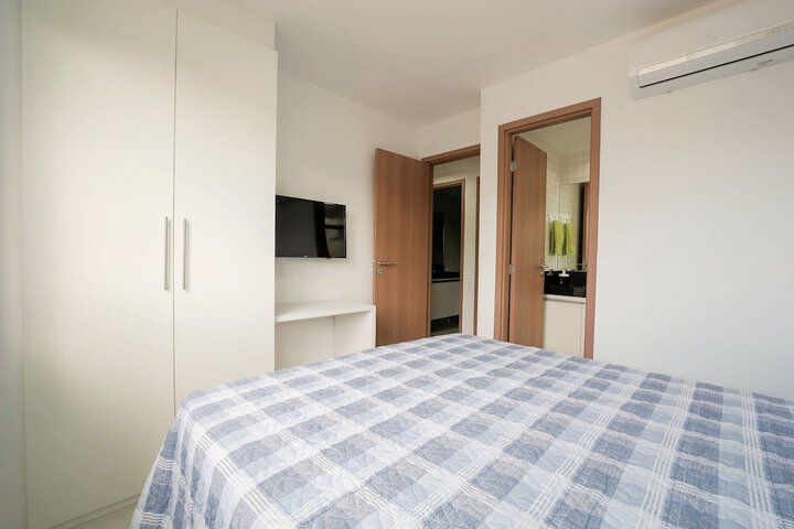 Room 4 of 42