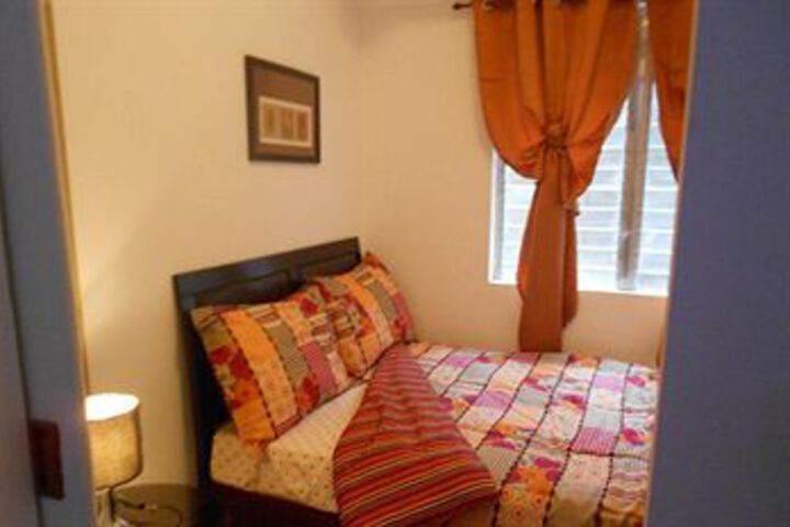 Room 10 of 21