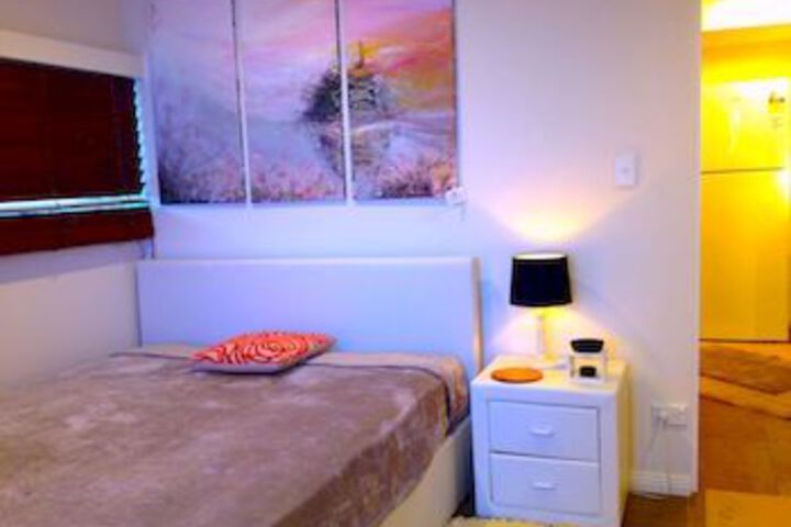 Room 16 of 22