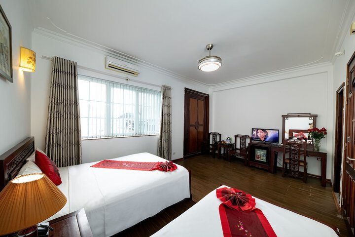 Room 19 of 36