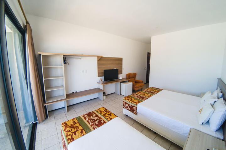 Room 18 of 48