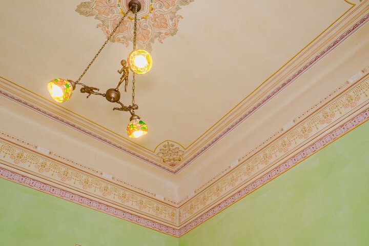 Room 28 of 89