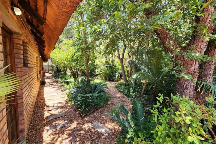 Hotel Exterior 26 of 26