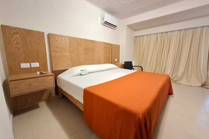 Room 18 of 53