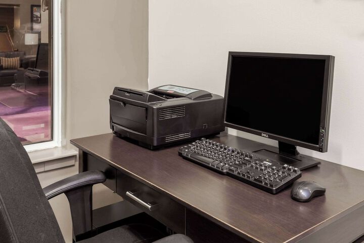 Business Center 58 of 67