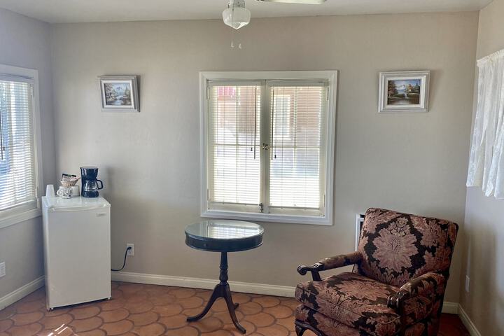 Room 44 of 116