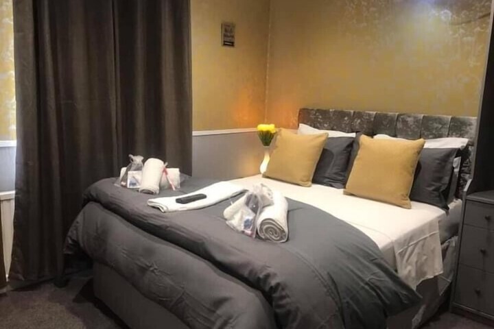 Room 7 of 48