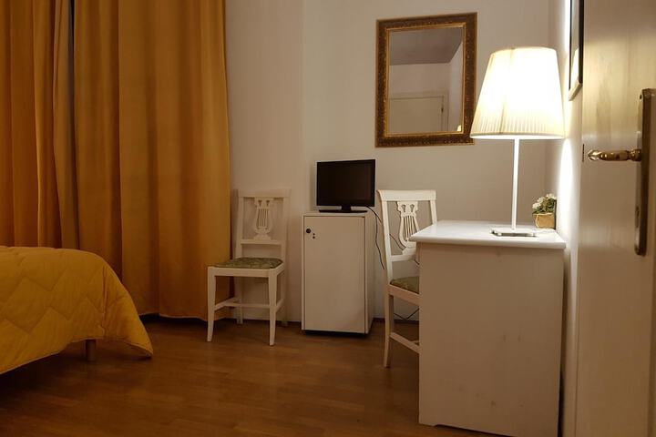 Room 17 of 50