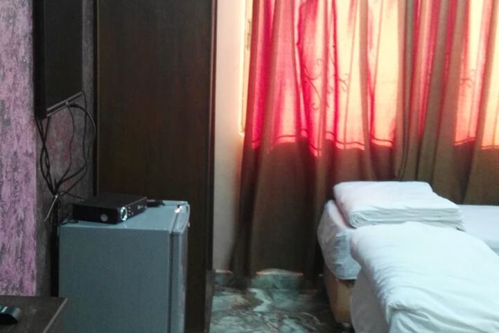 Room 19 of 40