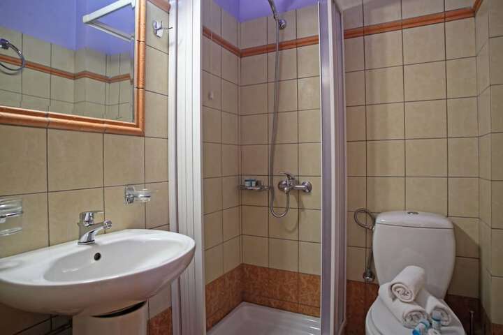 Room 21 of 31