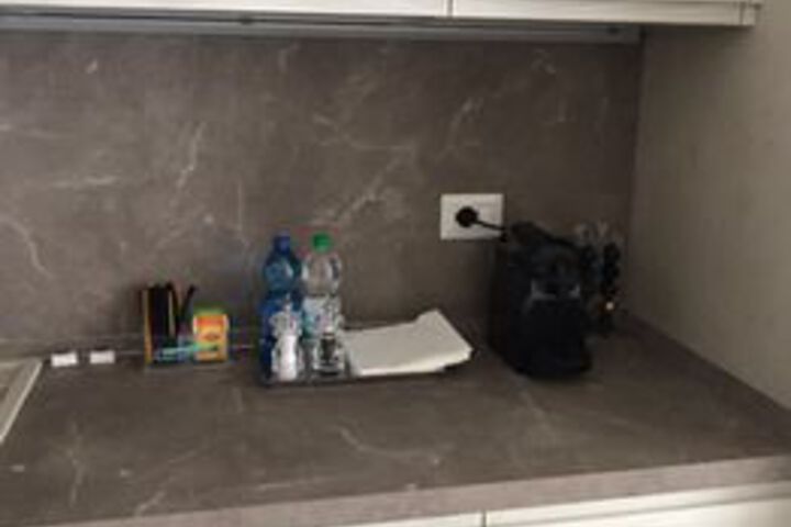 Room 16 of 26