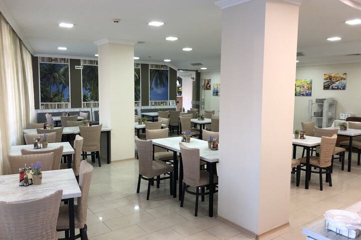Dining 84 of 134