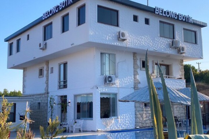 Hotel 89 of 103