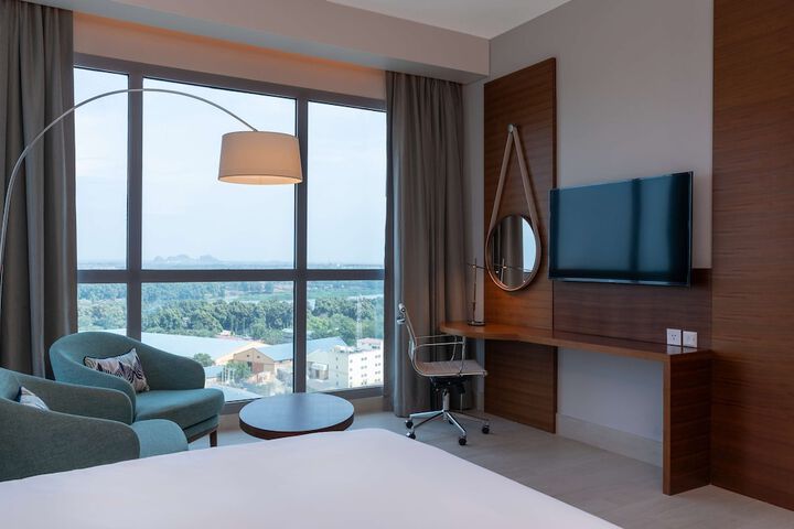 Room 51 of 108