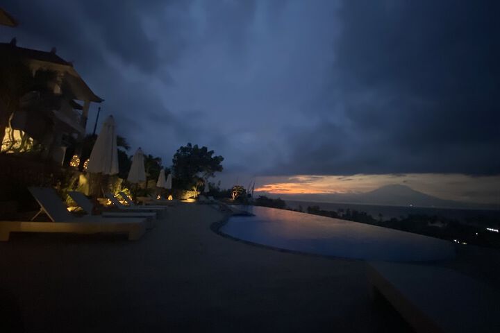 Pool 13 of 17