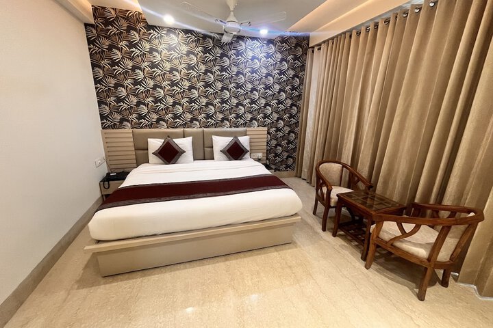 Room 28 of 78