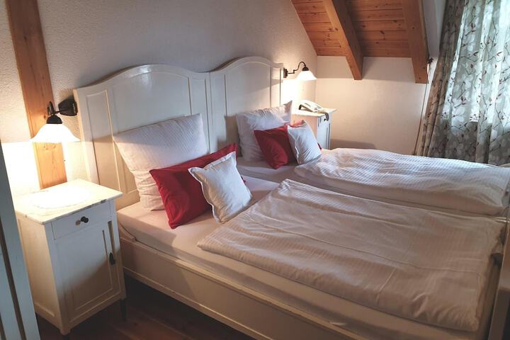 Room 18 of 36