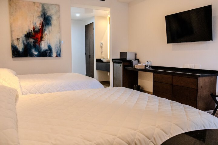 Room 6 of 20