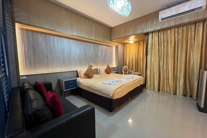 Room 22 of 36