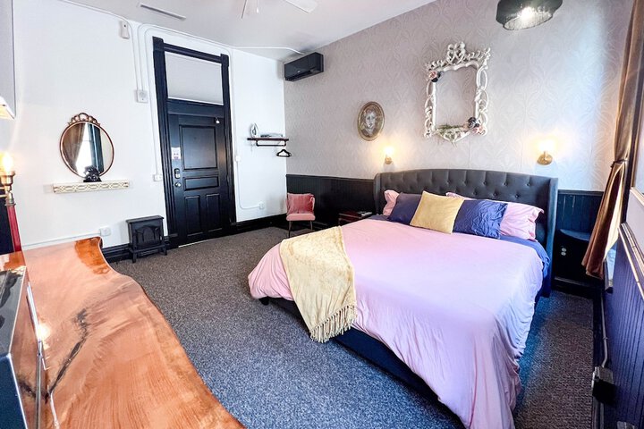 Room 43 of 139