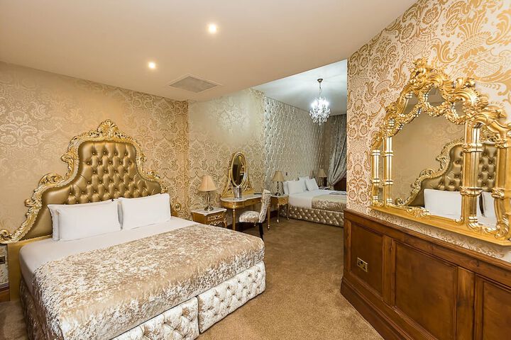 Room 15 of 96