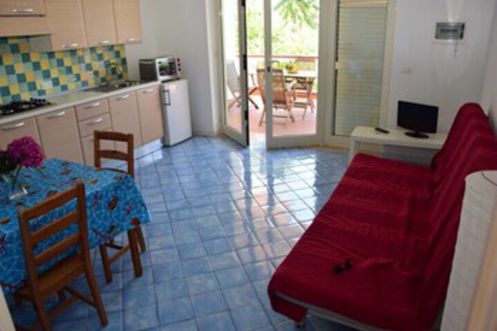 Room 12 of 22