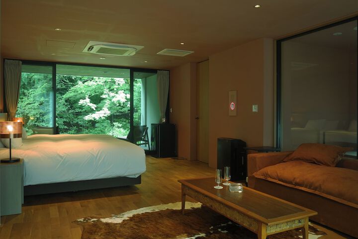 Room 18 of 51