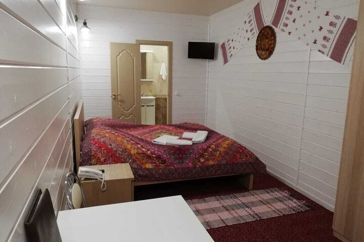 Room 17 of 37