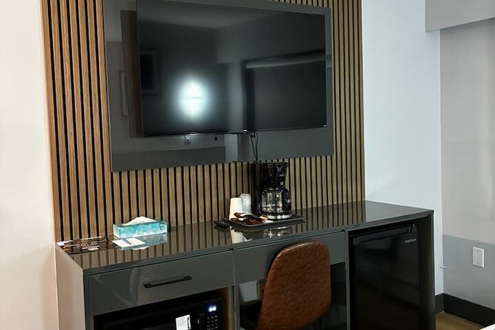 Room 3 of 23