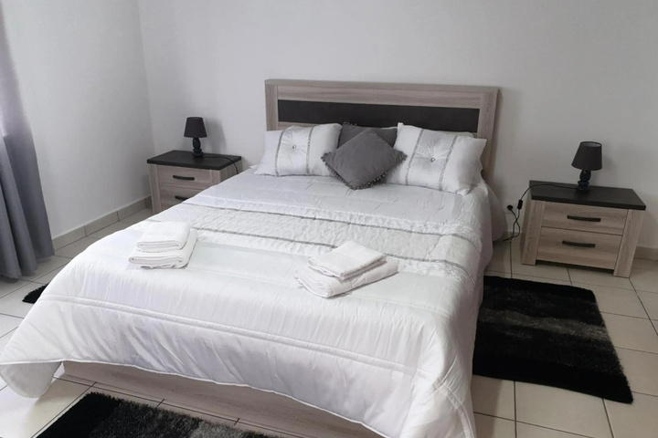 Room 2 of 20