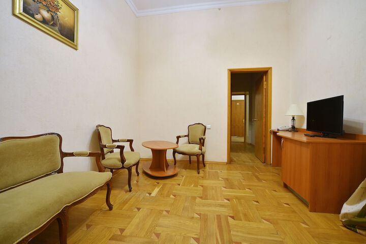 Room 19 of 40