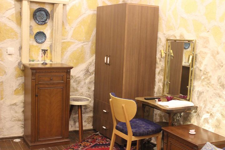 Room 26 of 61