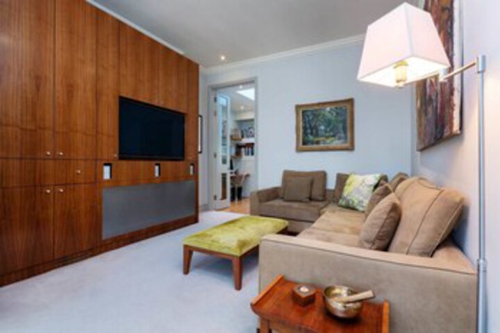 Room 15 of 35