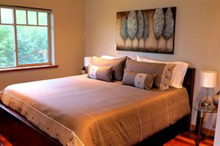 Room 18 of 39