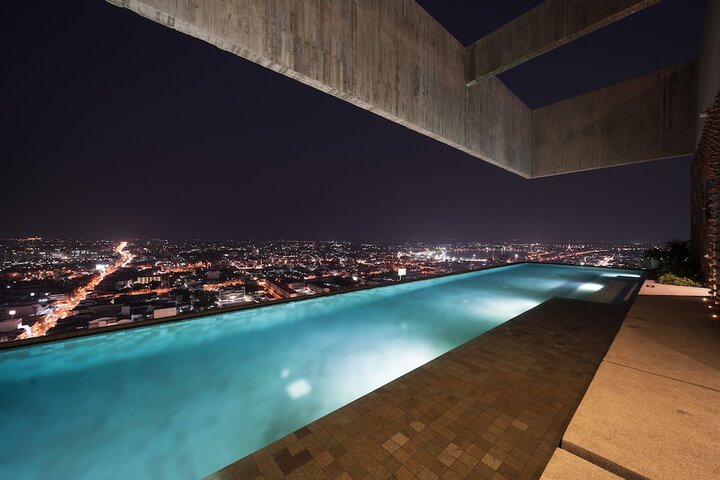 Pool 34 of 78