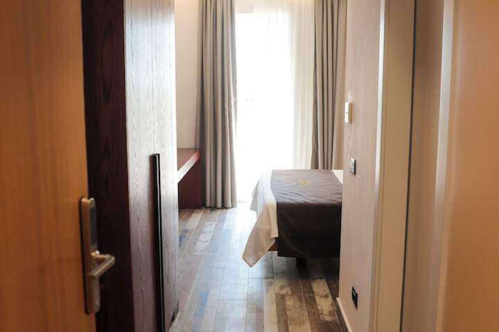 Room 20 of 73