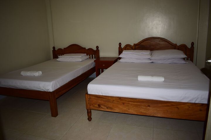 Room 15 of 37