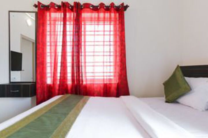 Room 27 of 62