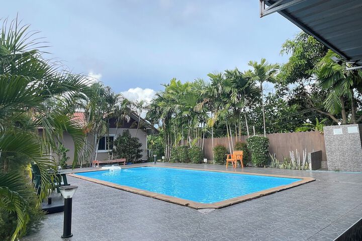 Pool 94 of 109