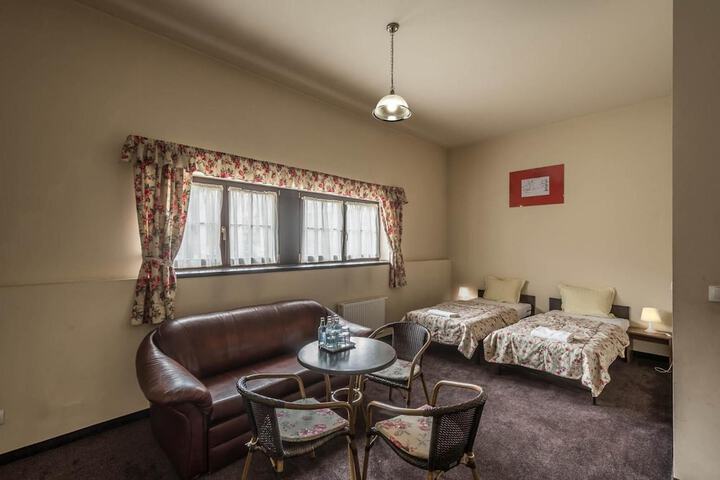 Room 15 of 41