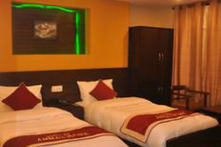 Room 5 of 34