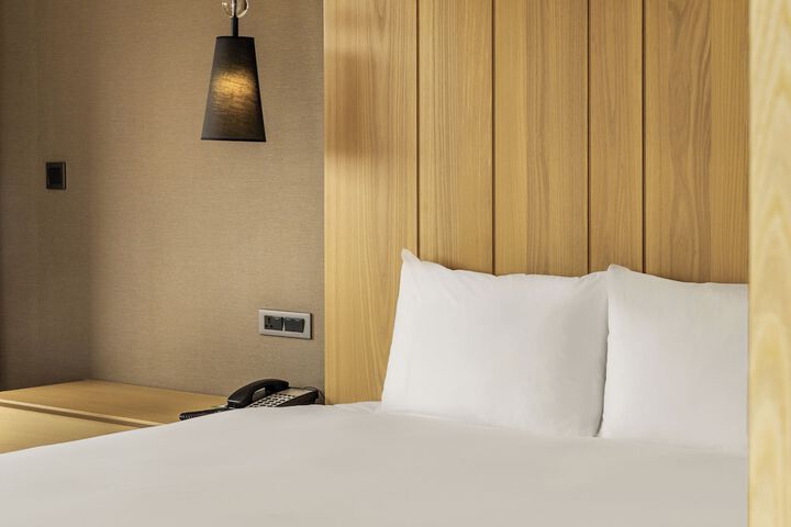 Room 50 of 108