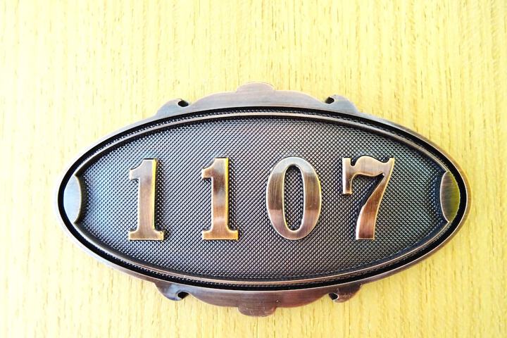 Room 63 of 442