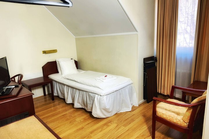 Room 18 of 47