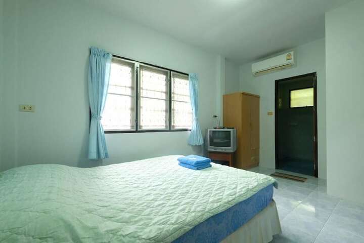 Room 10 of 55