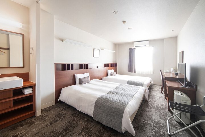 Room 13 of 57