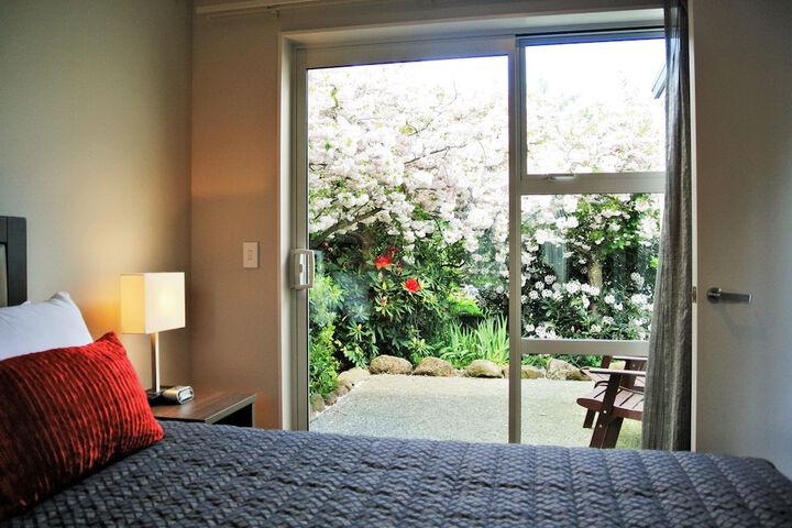 Room 20 of 33