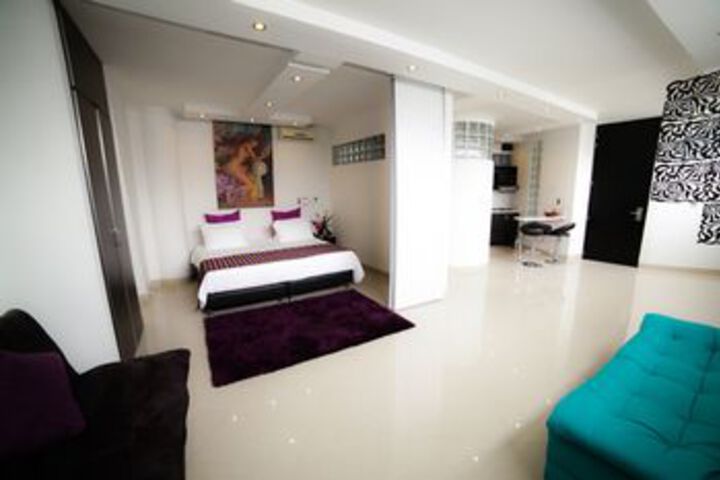 Room 16 of 34