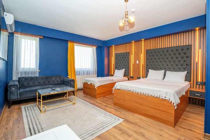 Room 2 of 22